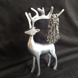 ✴Grey suede magnetic closure bracelet from Buckle